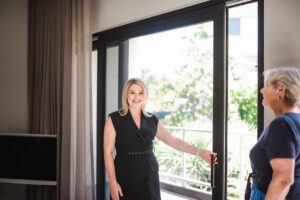 How to Choose the Right Real Estate Agent in Perth (And What Most Buyers and Sellers Get Wrong)